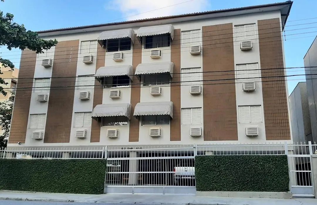Lindo Apartamento Enseada-1
